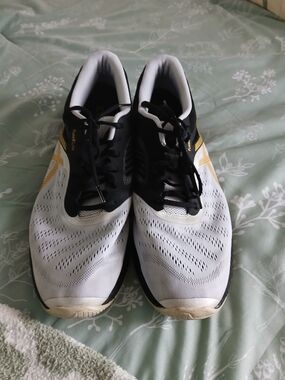 Asics White, Black & Gold Men's Running Shoes